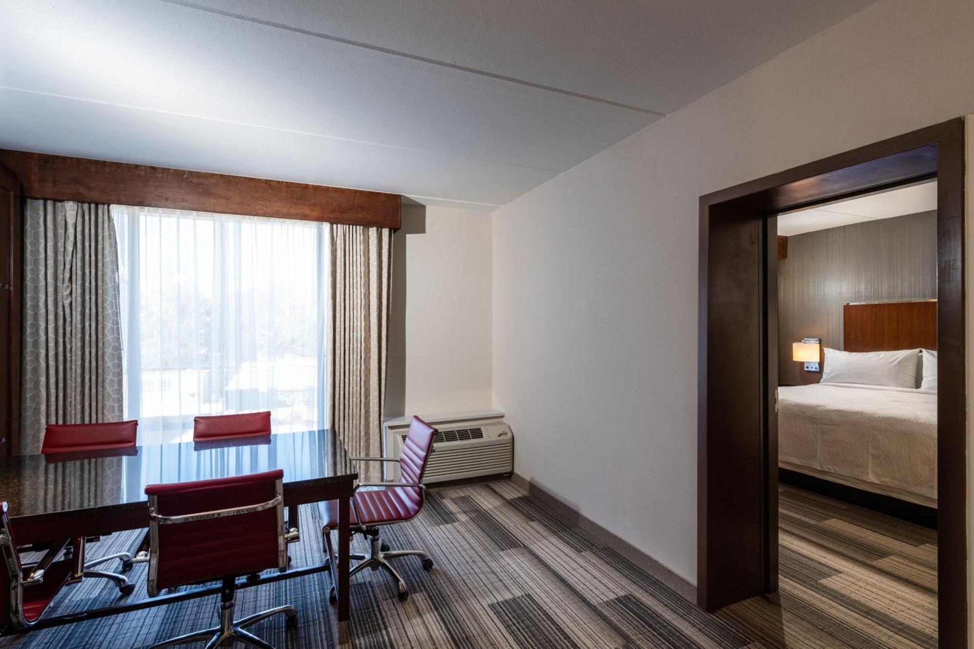 Four Points By Sheraton Atlanta Airport West College Park Exterior photo